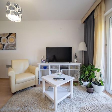 Sunshine Apartment Kotor Luaran gambar
