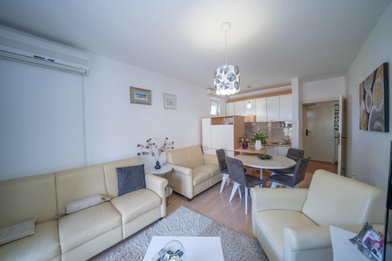 Sunshine Apartment Kotor Luaran gambar