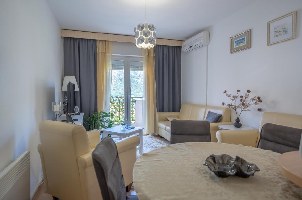 Sunshine Apartment Kotor Luaran gambar